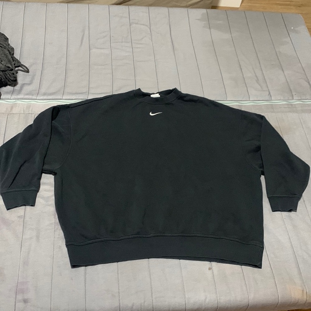 Nike crewneck sweatshirt